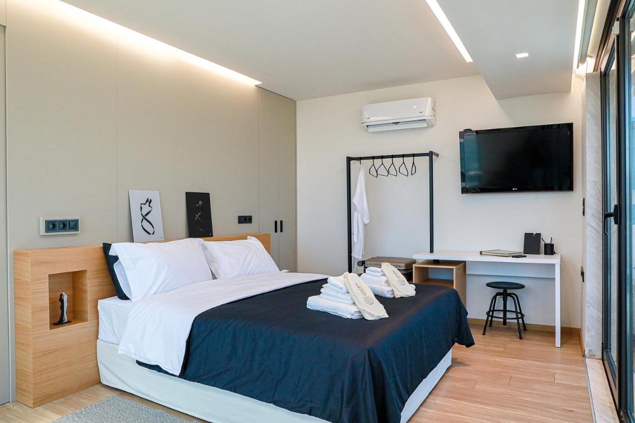 The First Key Luxury & Small Apartment In The Center Of Xanthi Esterno foto