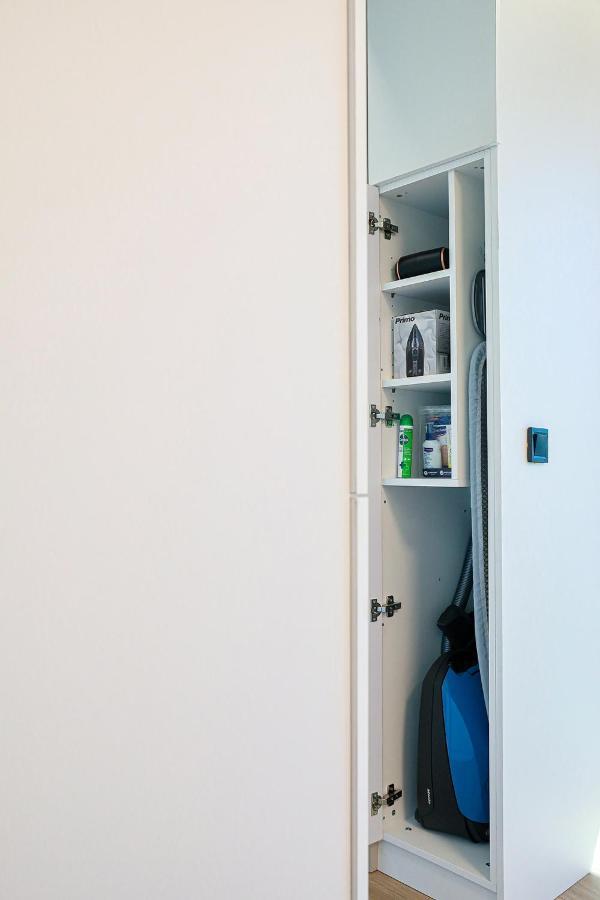 The First Key Luxury & Small Apartment In The Center Of Xanthi Esterno foto