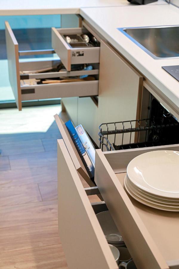 The First Key Luxury & Small Apartment In The Center Of Xanthi Esterno foto