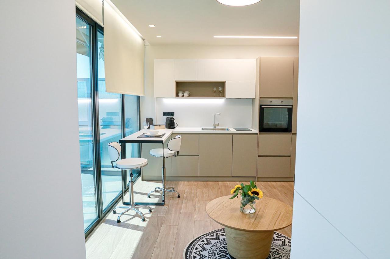 The First Key Luxury & Small Apartment In The Center Of Xanthi Esterno foto