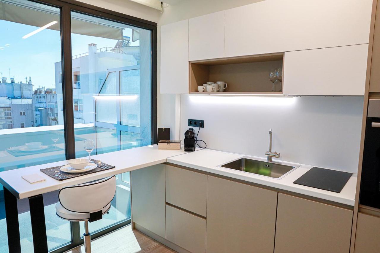 The First Key Luxury & Small Apartment In The Center Of Xanthi Esterno foto